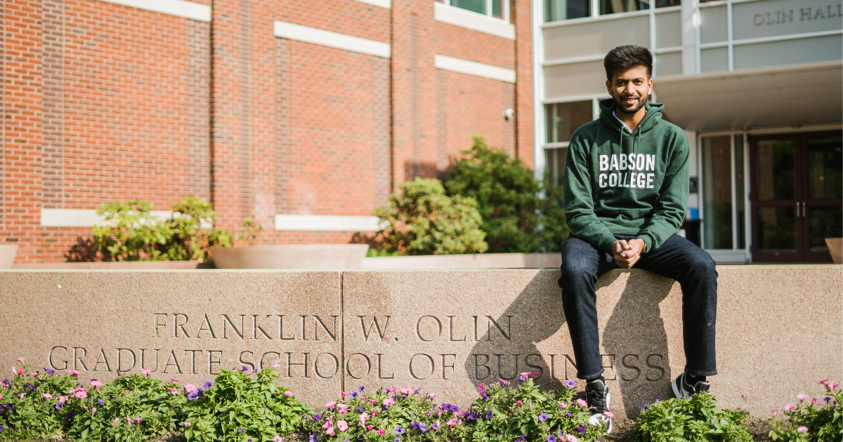 Kkhush Aggarwal MSEL’23 on the Power of the Graduate Community