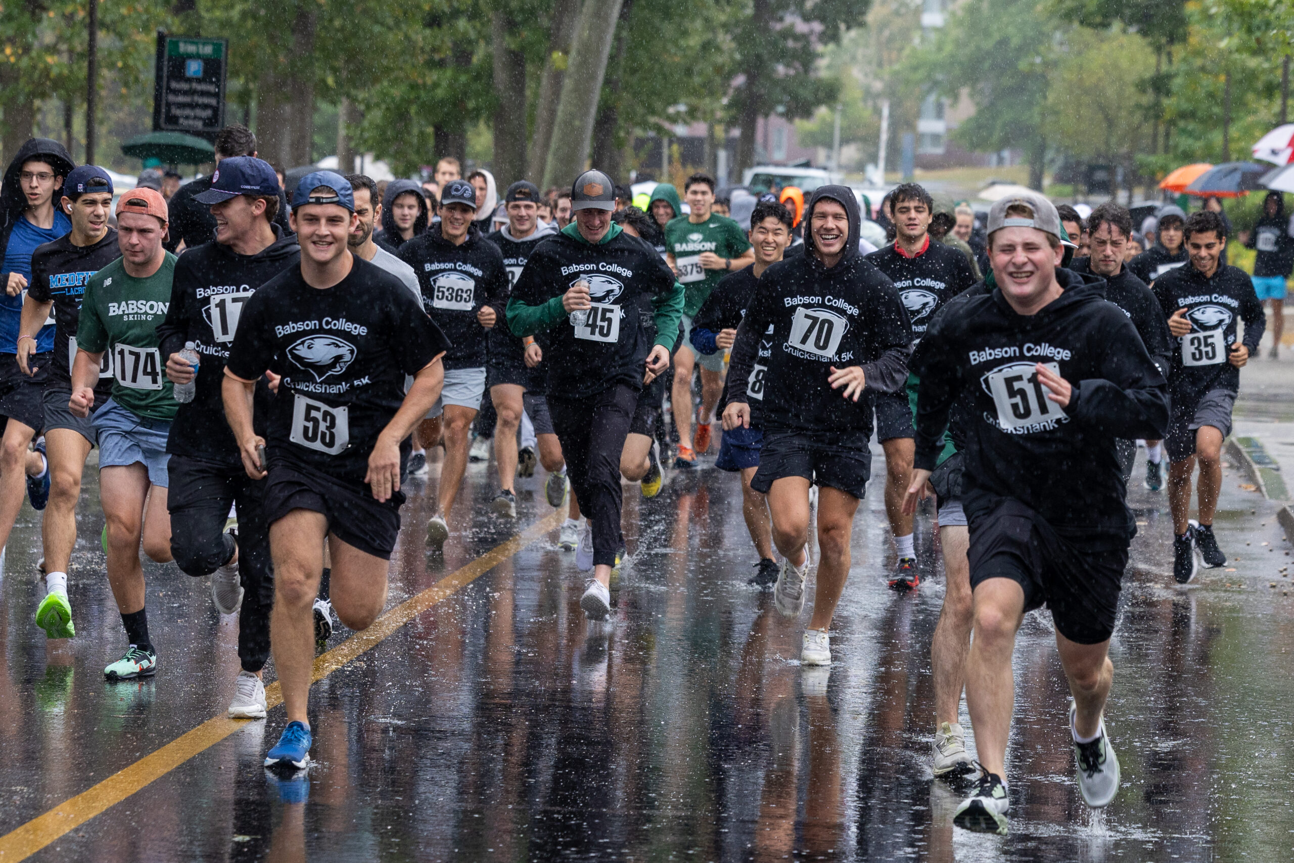 Runners at the Cruickshank Race