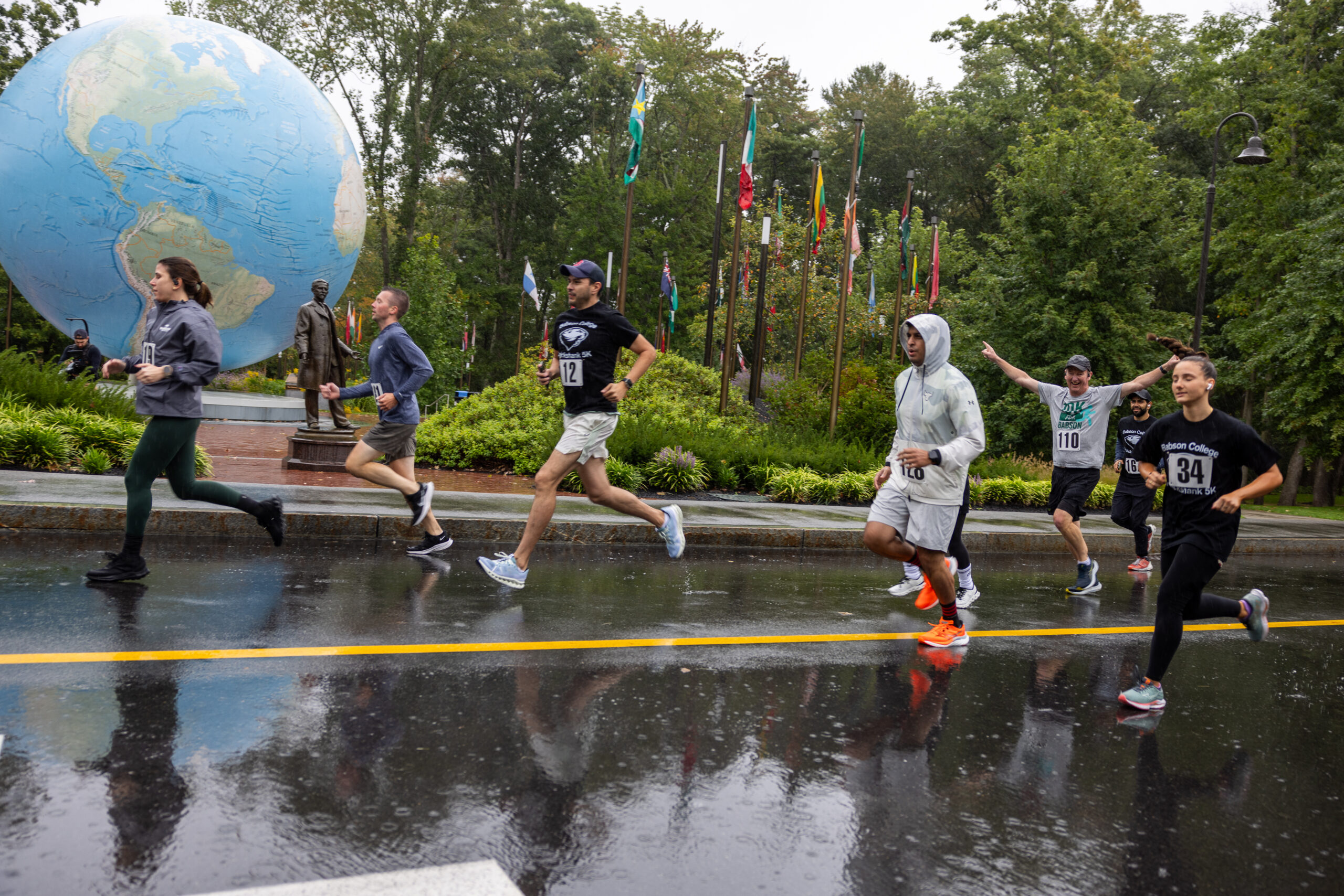 Runners at the Cruickshank Race