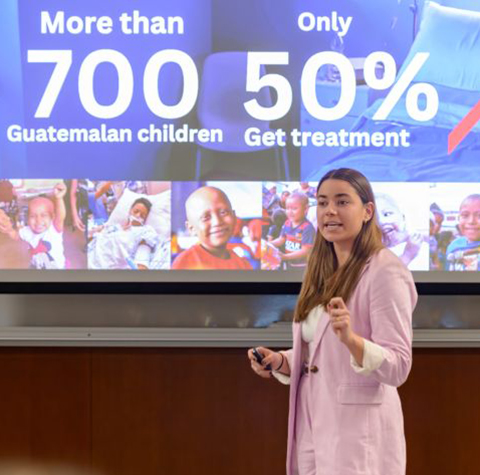 Babson students take part in Rocket Pitch 2024.