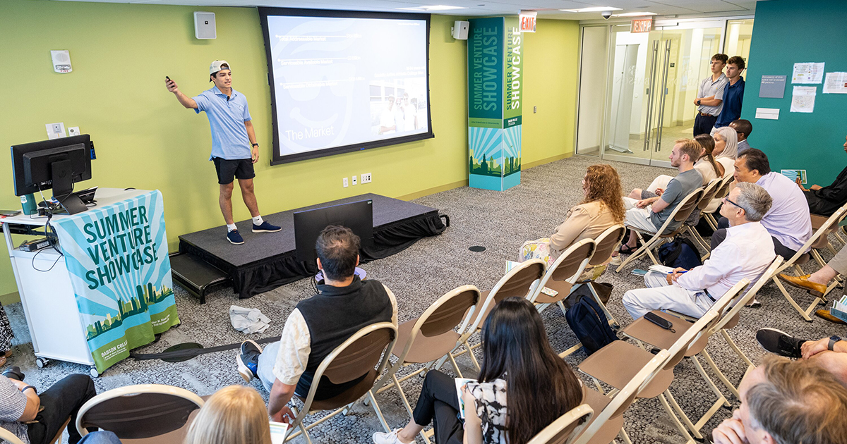 Babson student pitches startup from the stage