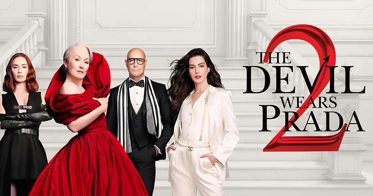 Cast of the Devil Wears Prada poses for the camera