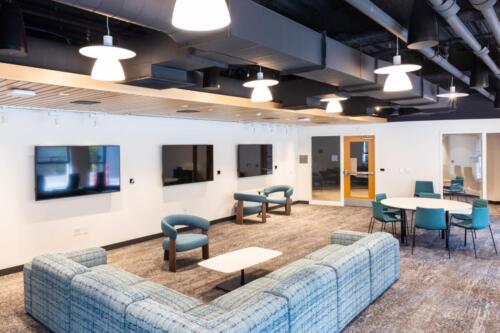 A collaboration space at the Herring Family Entrepreneurial Leadership Village. Photo by Nic Czarnecki/Babson College